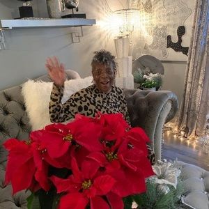 Meet your Posher, Joyce